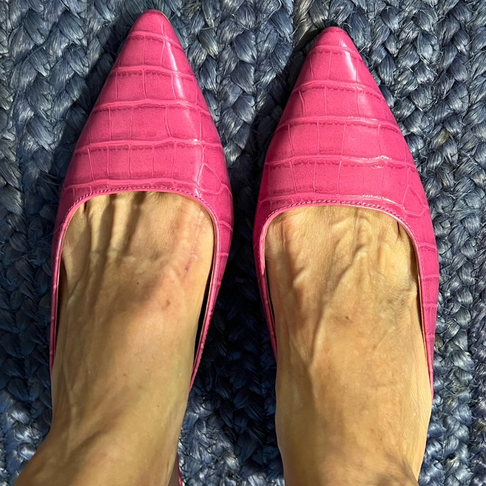 Gorgeous pink pumps!!!